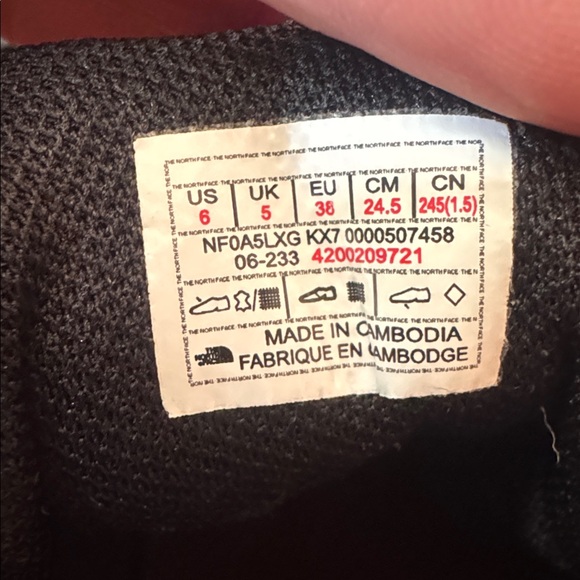 The North Face boys 6 EUR 38 Black and Gray Athletic Shoes hiking - Picture 8 of 9